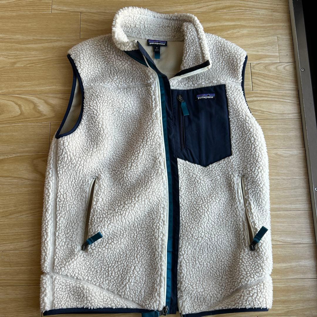Patagonia フリースベスト Mサイズ クリーム