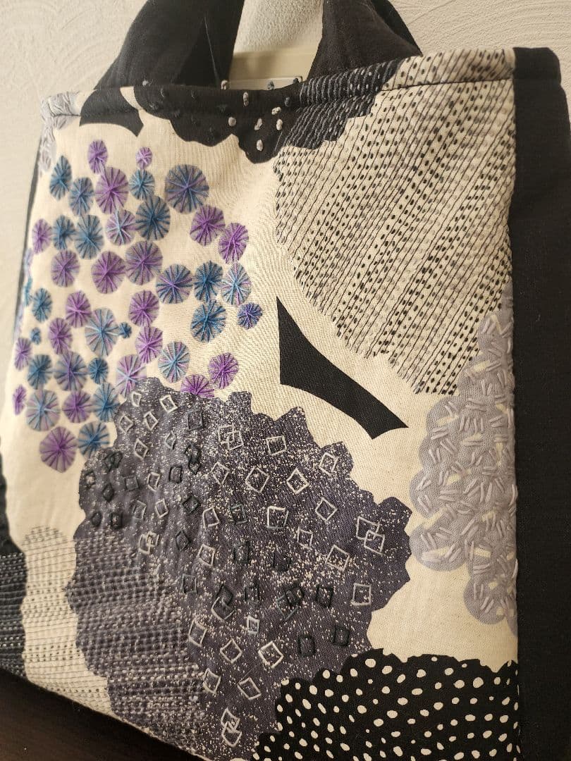 ★★★新作　エチノ生地に豪華な刺し子　個性的　一点物　センソユニコ慈雨等