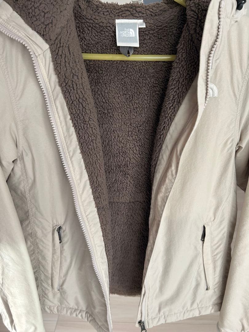 The North Face コンパクトノマドジャケット