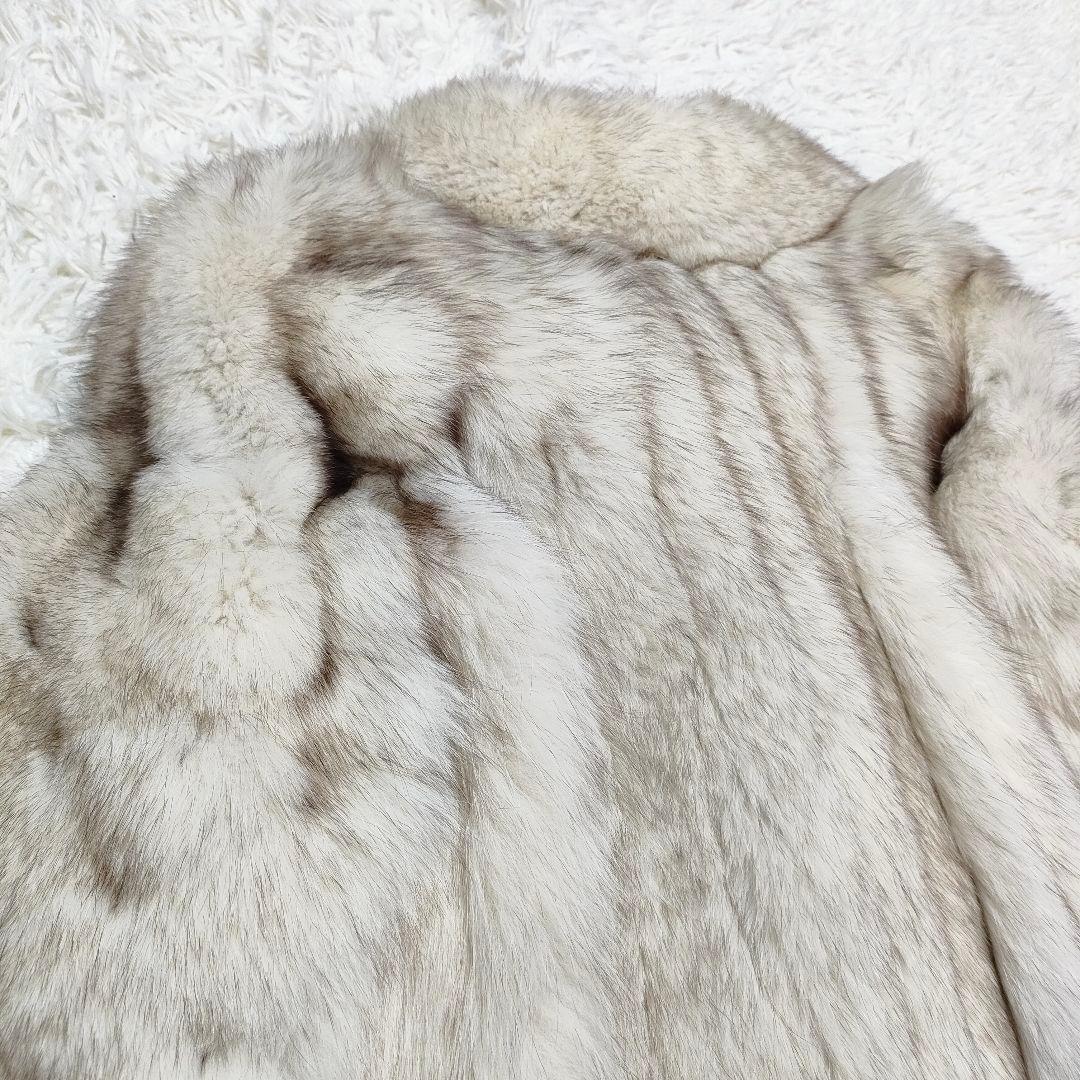 palody　毛皮コート　フォックスファー　本毛皮　ホワイト系　ボリューム