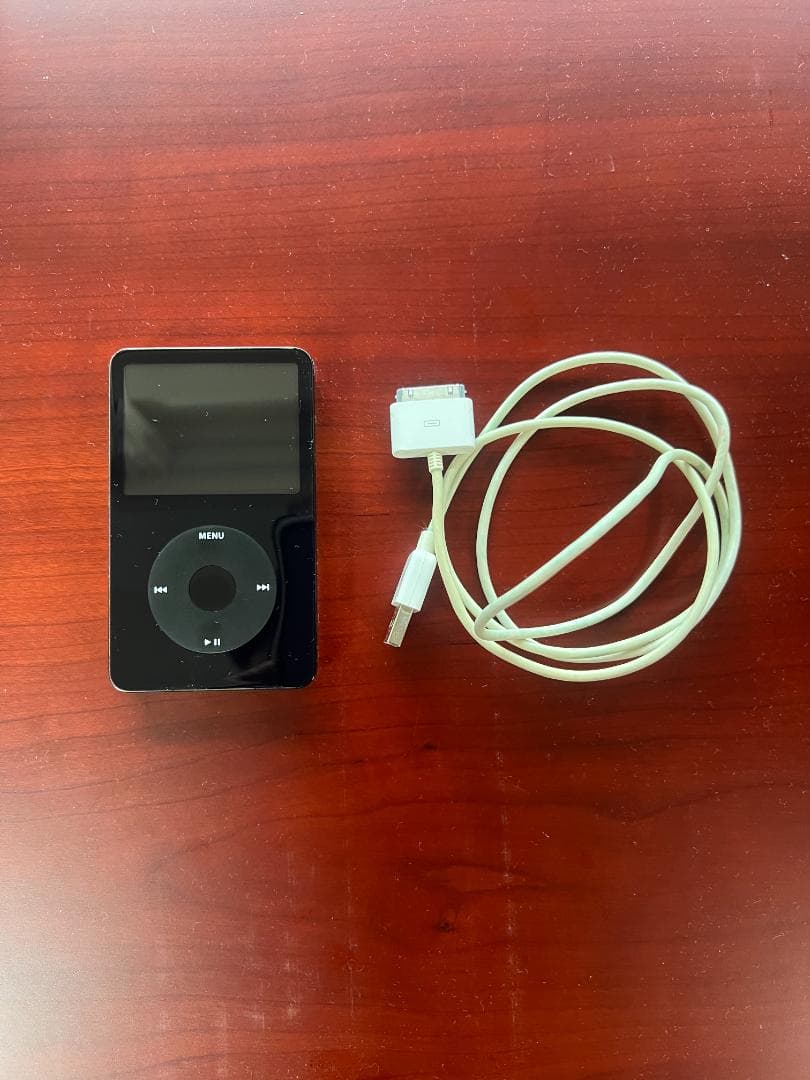iPod Classic 第5.5世代 80G USBケーブル付き