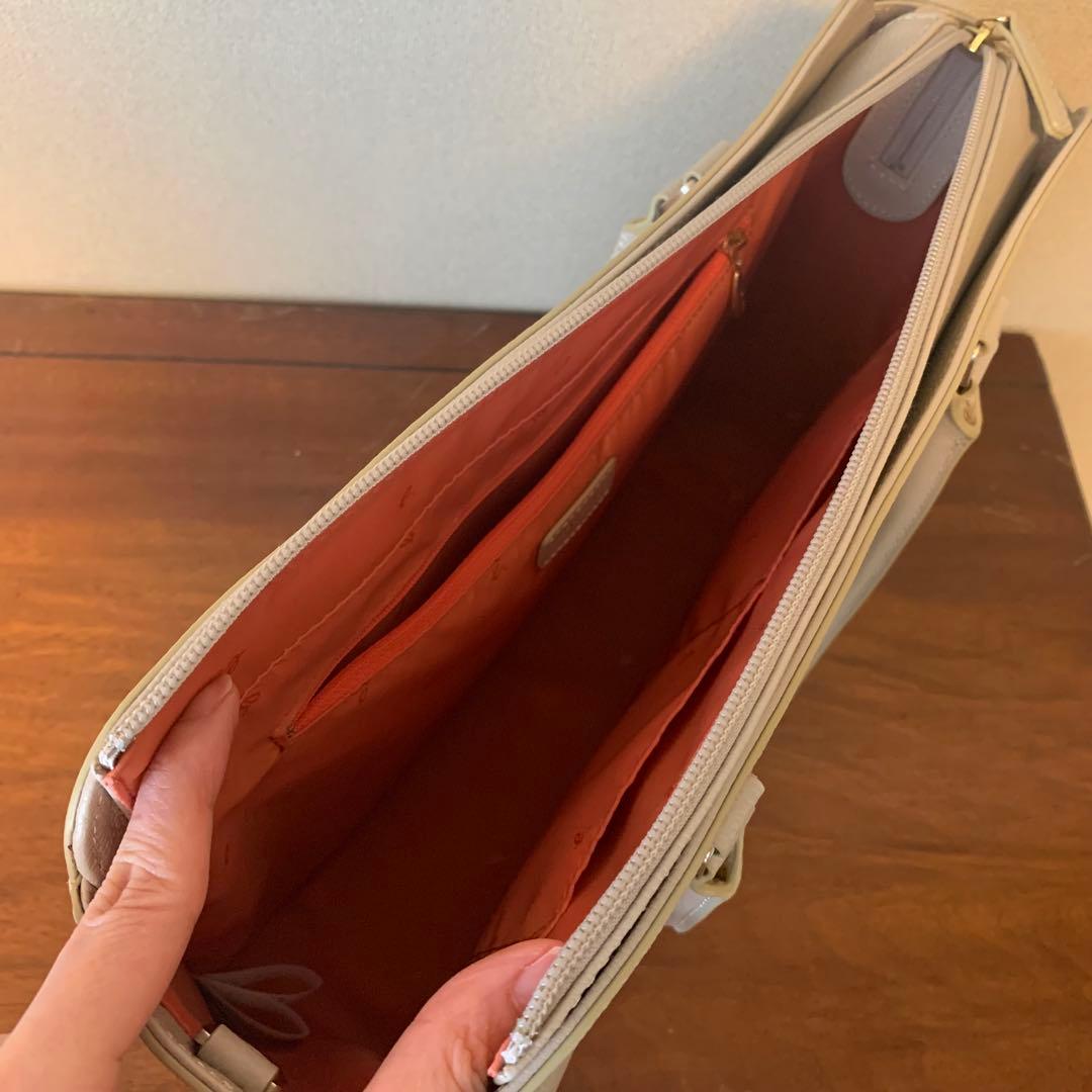 【nao】アニエスベー　牛革　バッグ　ビジネスバッグ