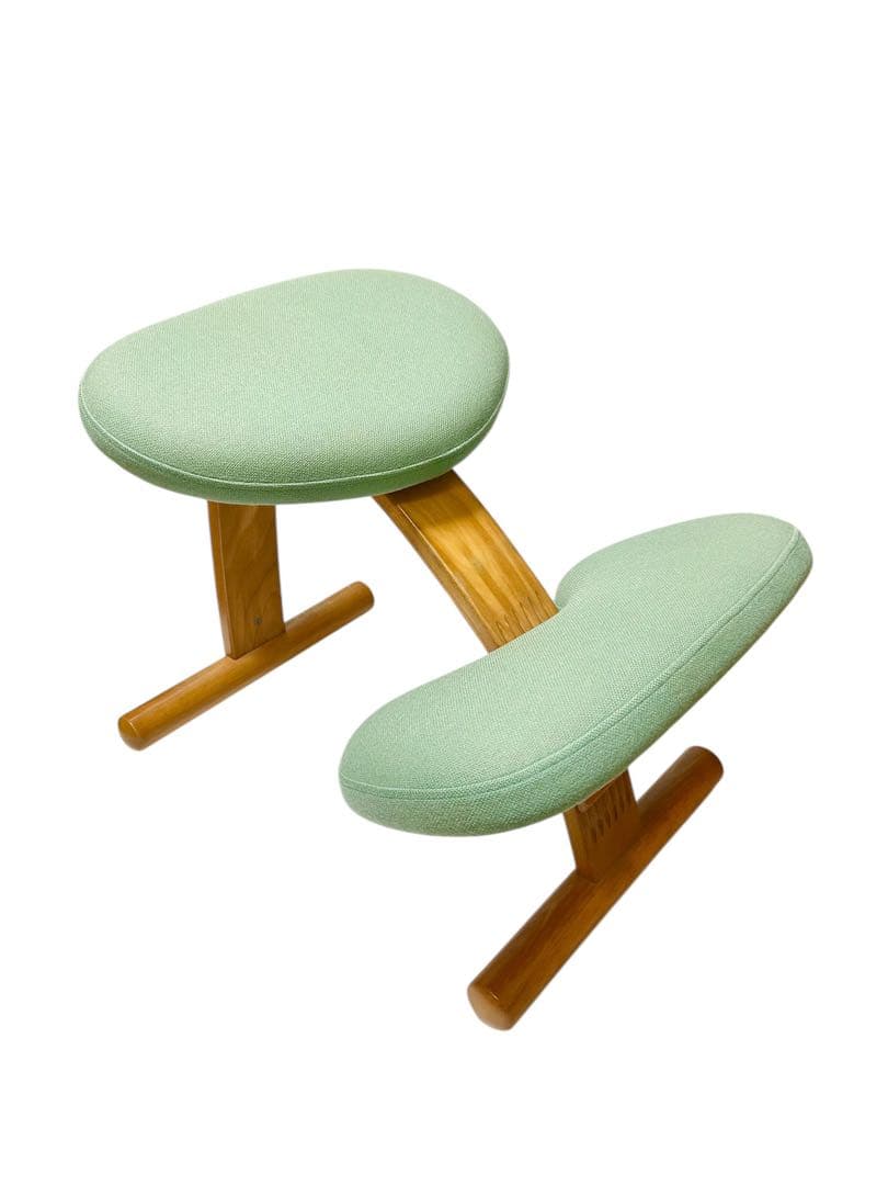 Rybo リボ社 バランスイージー チェア 姿勢矯正椅子　ライトブルー