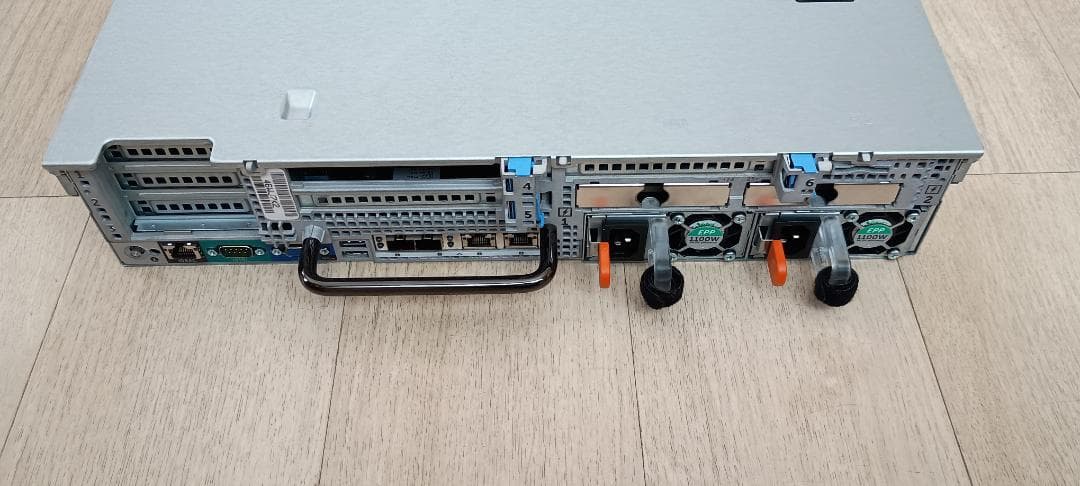 DELL PowerEdge R730xd Xeon E5-2620V3 2個