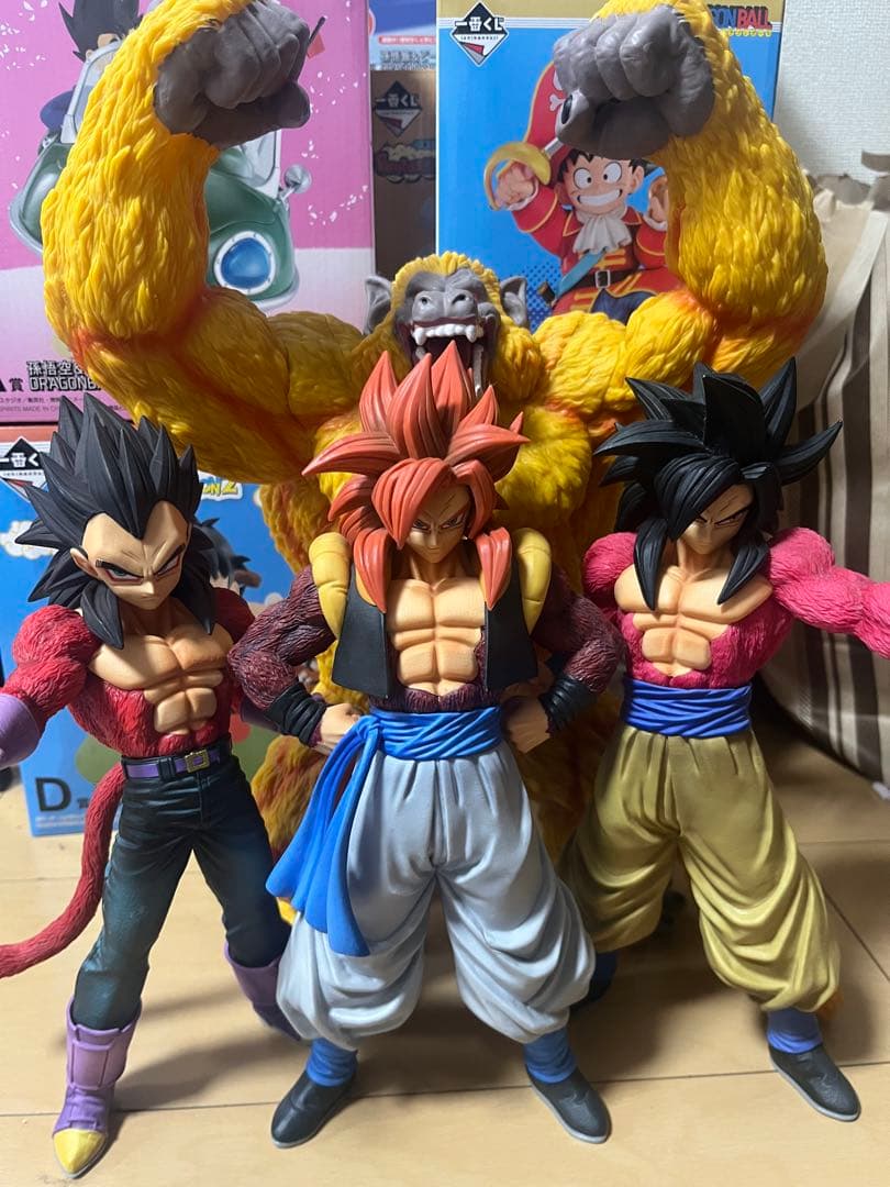 ドラゴンボールフィギュア　一番くじ　グレイテストサイヤン　超サイヤ人4