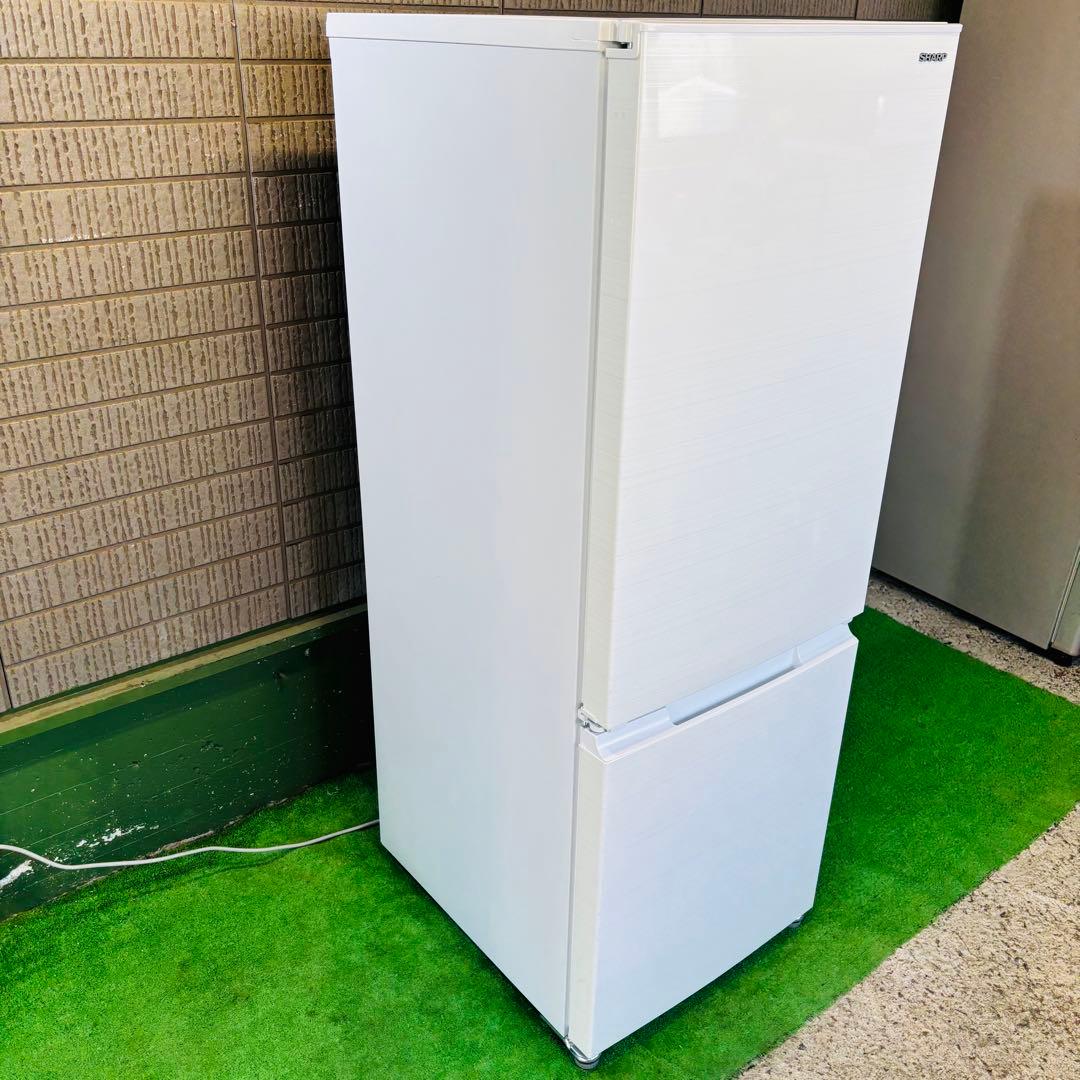 美品 22年製 179L 冷蔵庫 大きめ 単身 SHARP【地域限定配送無料】