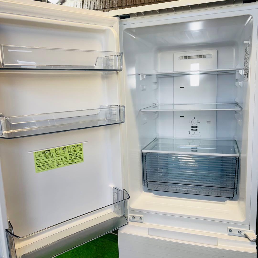 美品 22年製 179L 冷蔵庫 大きめ 単身 SHARP【地域限定配送無料】