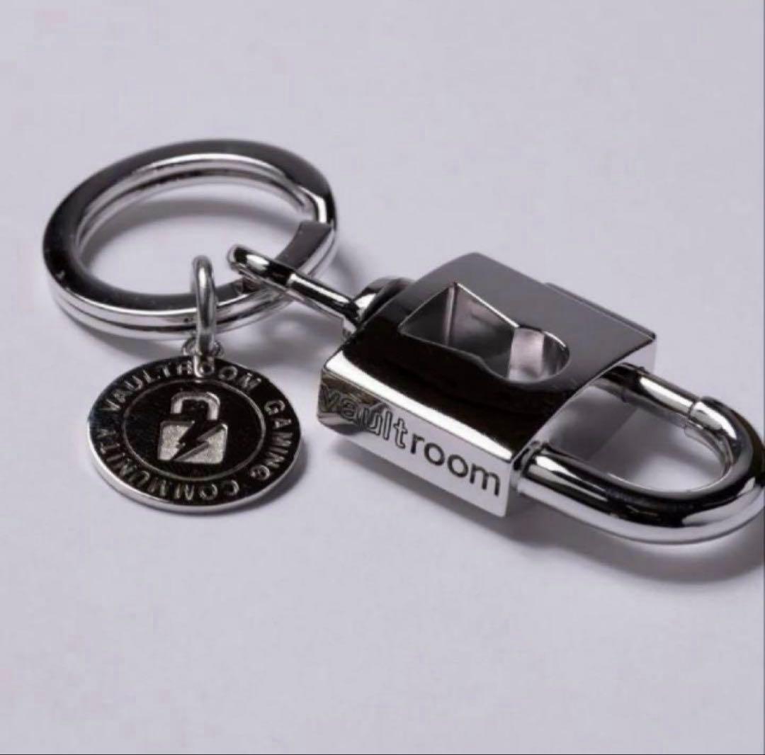 新品 VAULTROOM ボルトルーム パドロックキーホルダー シルバー