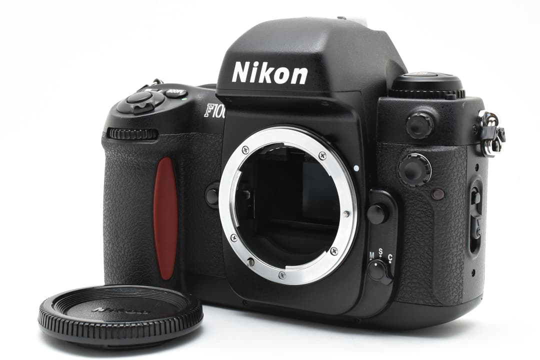 R*t様 ■ 美品 ■ ニコン　Nikon F100 ボディ