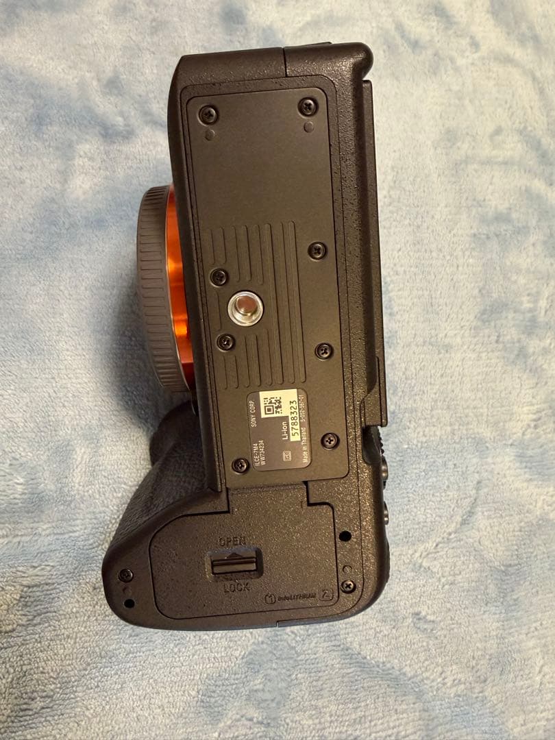 SONY α7IV ミラーレスカメラ　フルサイズ　レンズキット