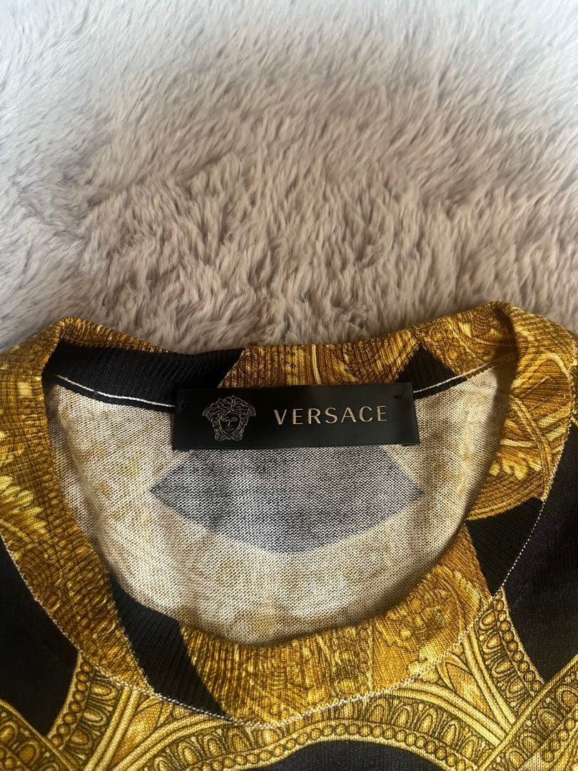 VERSACE ゴールドパターン 長袖Tシャツ 52