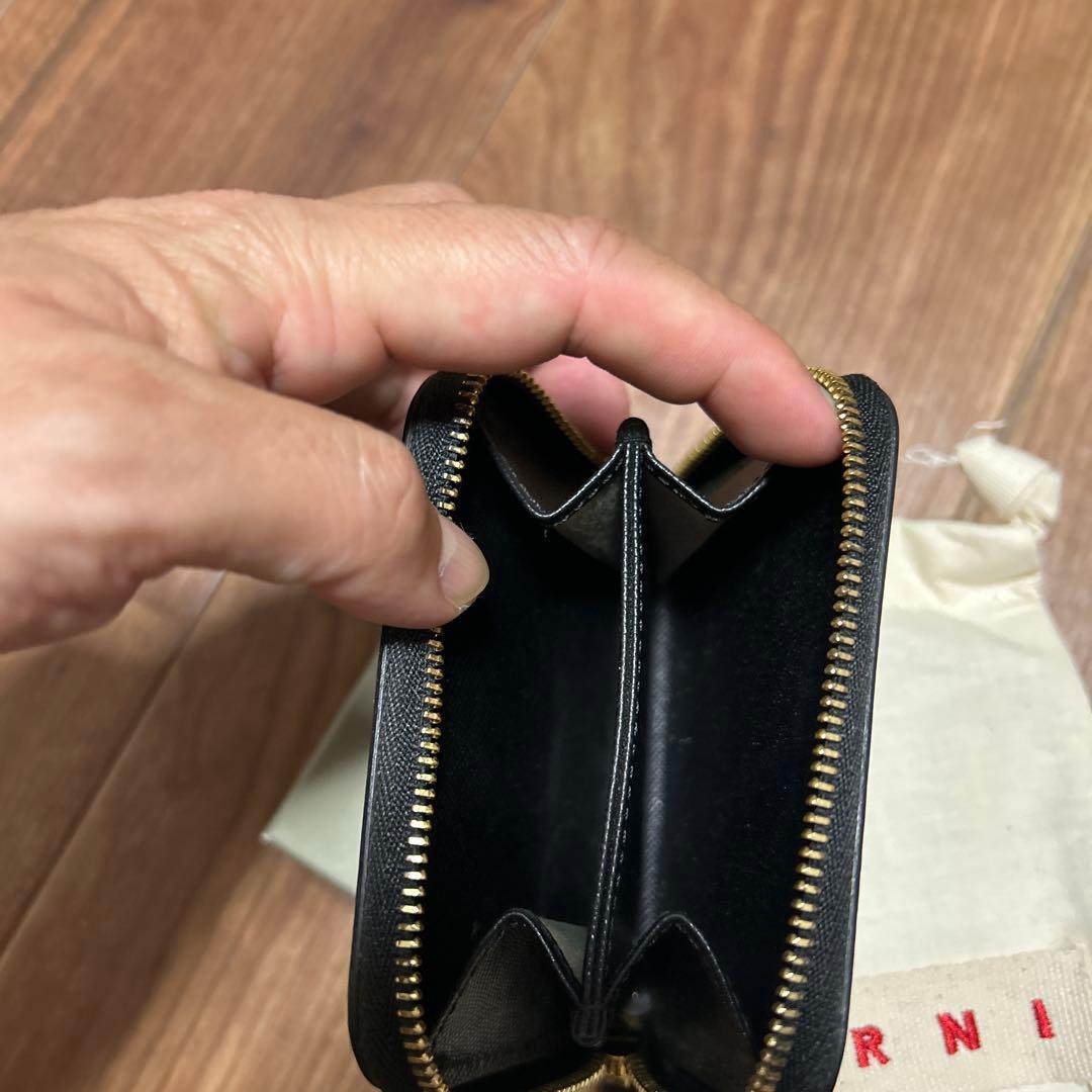 marniケース　ミニ財布