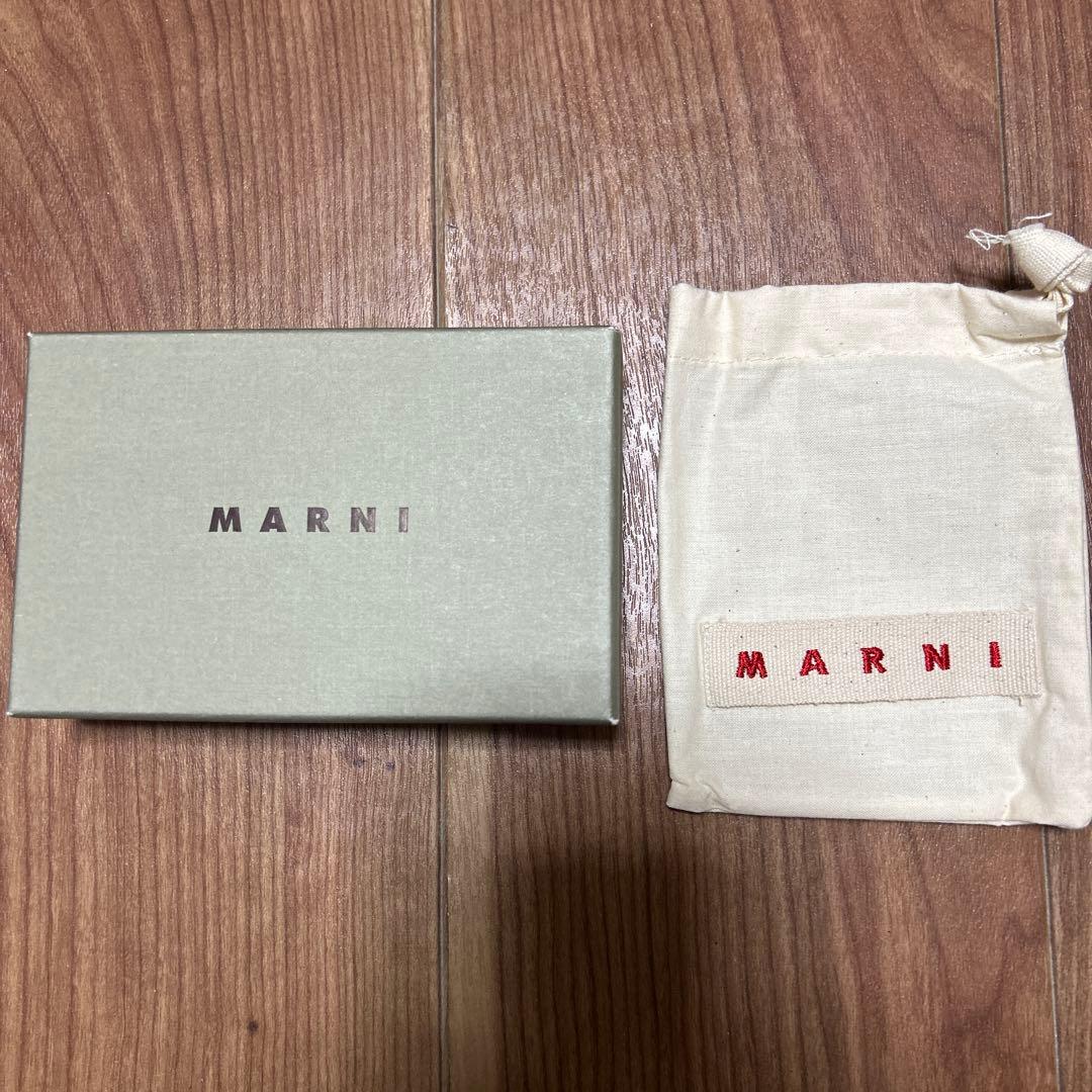 marniケース　ミニ財布