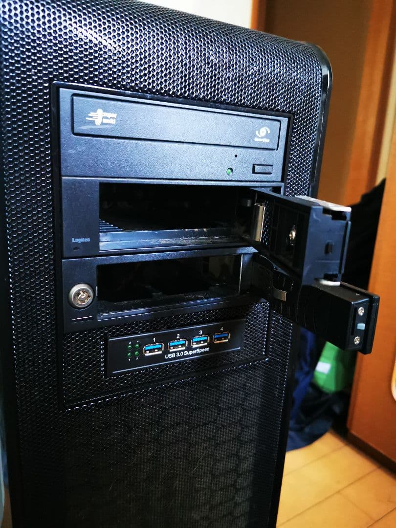 配送不可　超大型PCケース ロズウィルブラックホークウルトラ　ジャンク品