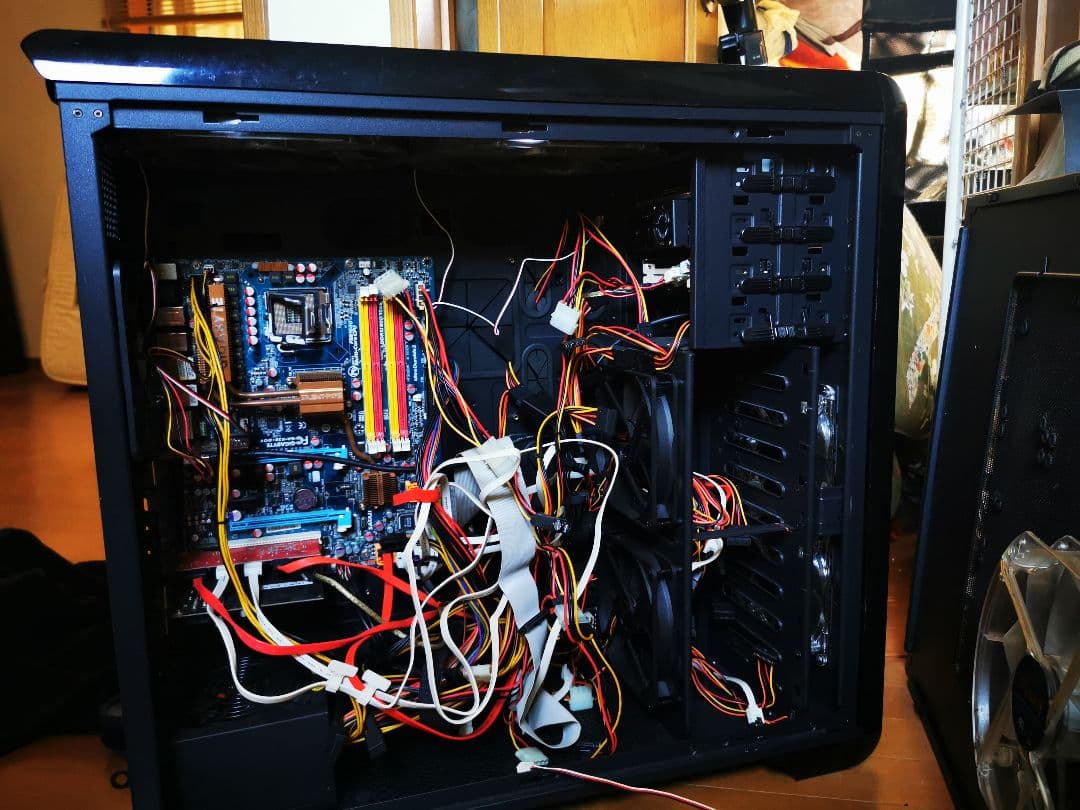 配送不可　超大型PCケース ロズウィルブラックホークウルトラ　ジャンク品