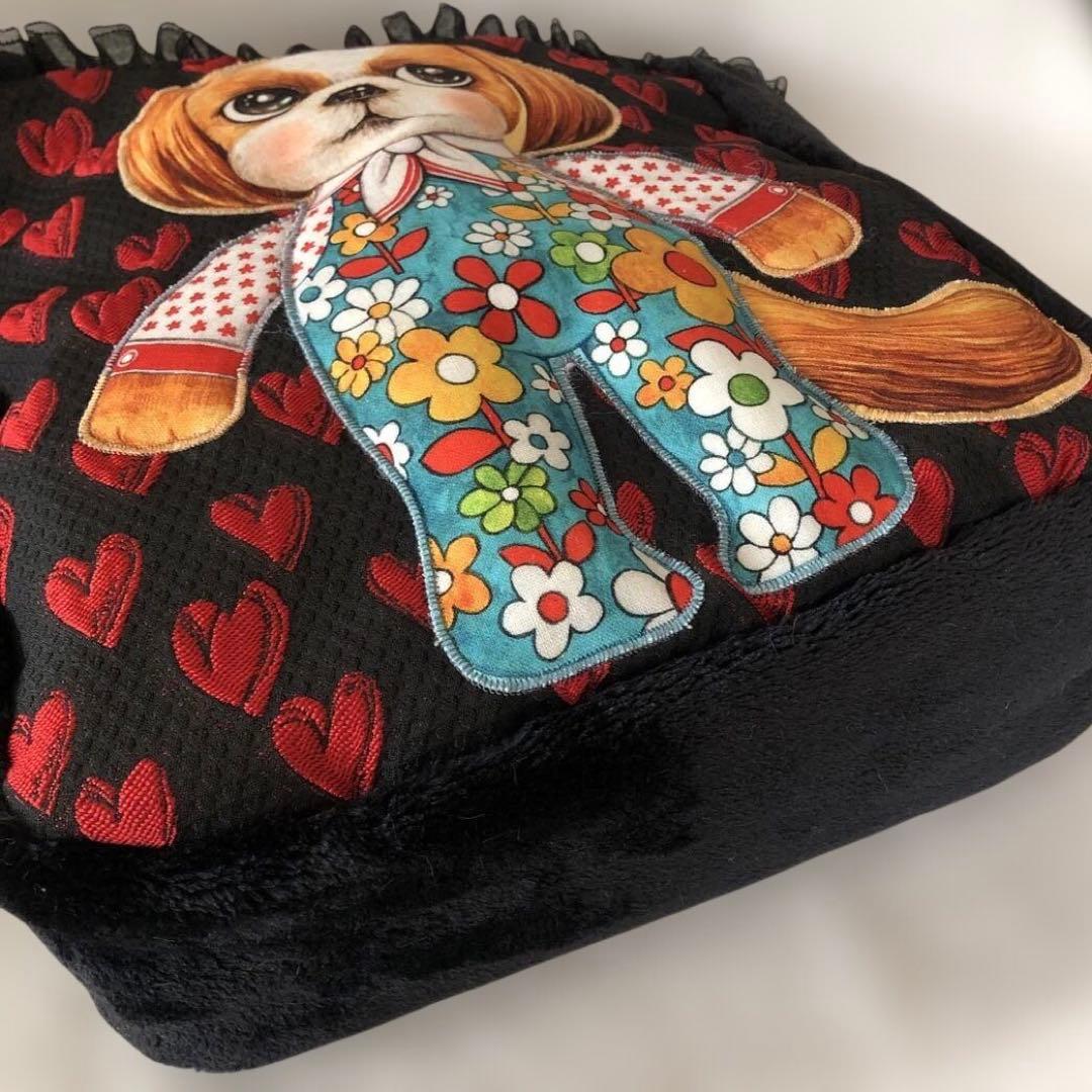 ゆ*ら様 赤ハートジャガードにシーズーアップリケバック