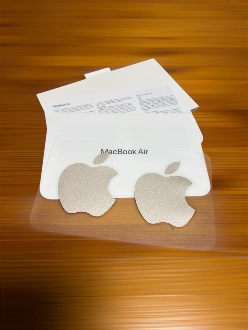 【美品】MacBook Air M2チップ 8GB 256GB スターライト