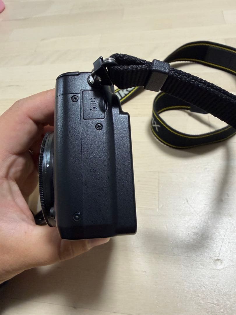 Nikon COOLPIX P7000 ジャンク