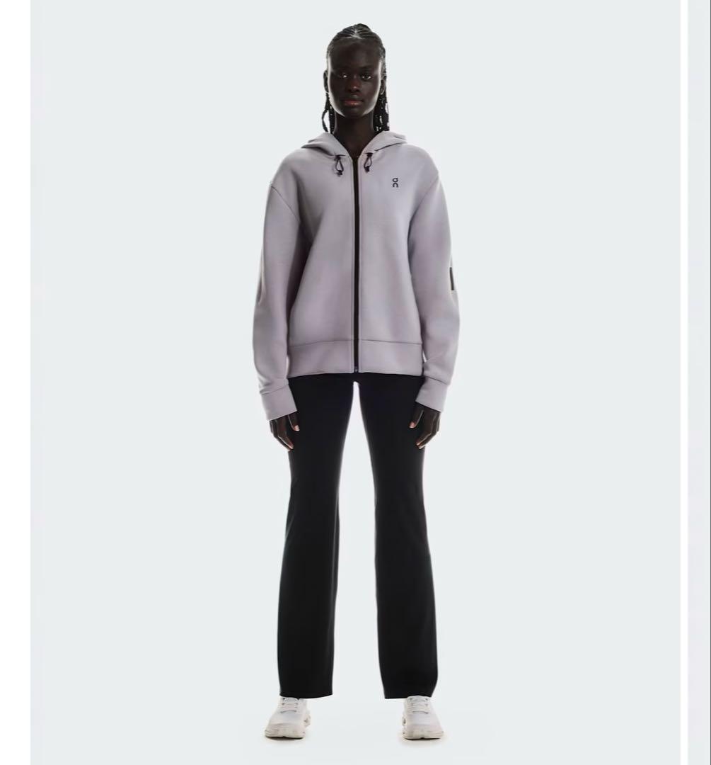 トップス Focus Tech Zip Hoodie