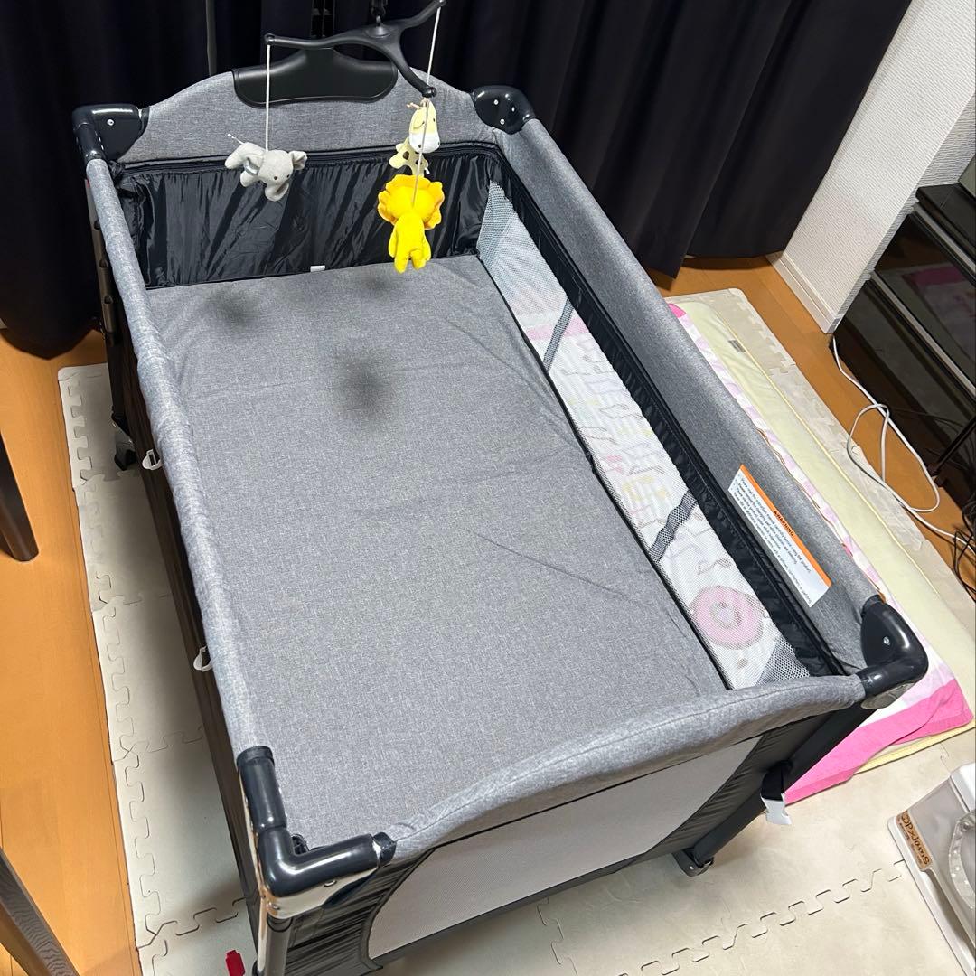 美品　ベビーベッド　折りたたみ