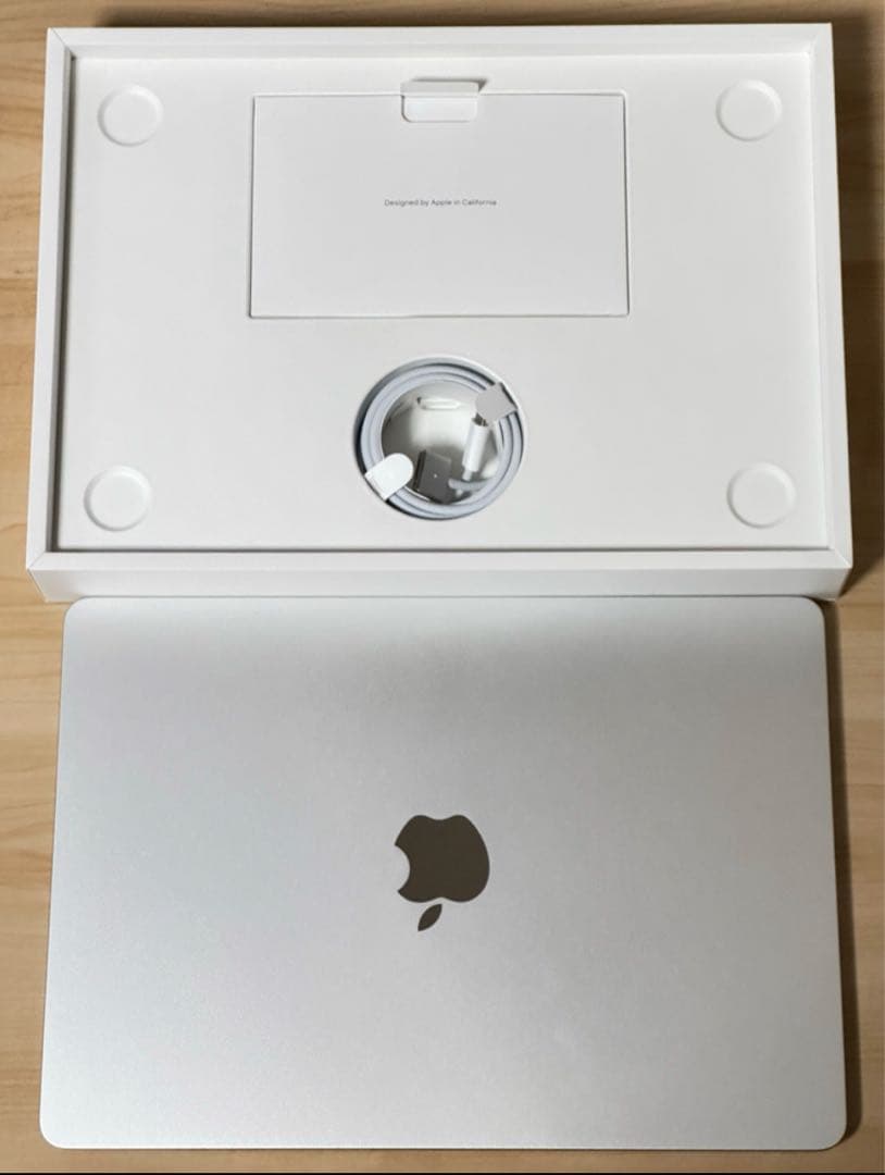 M2 Apple MacBook シルバー 本体