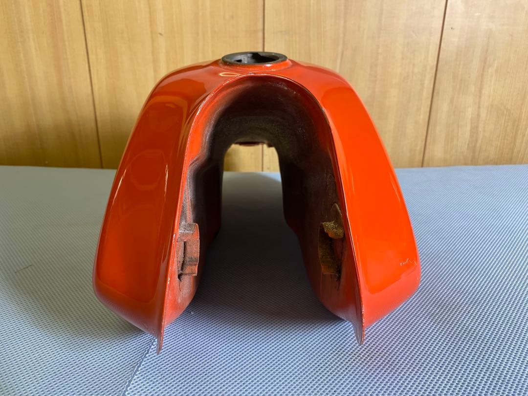 HONDA バイク　FTR223 タンク　純正　オレンジ