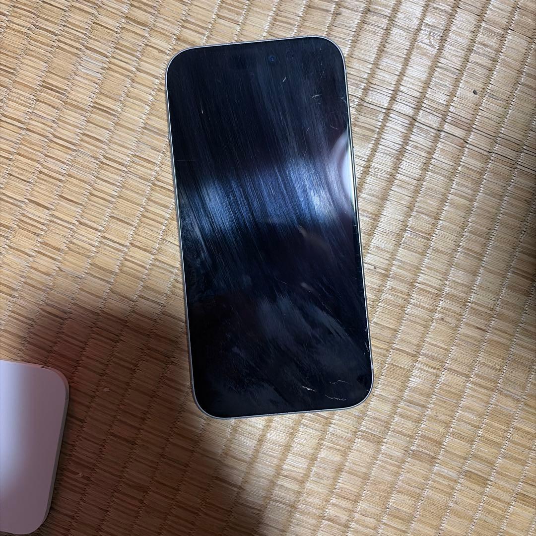iPhone１５ケースシムピンつき