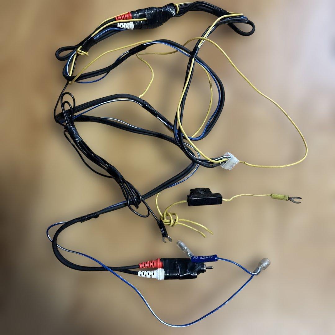 ALPINE SWE-1200 パワードサブウーファー　アルパイン