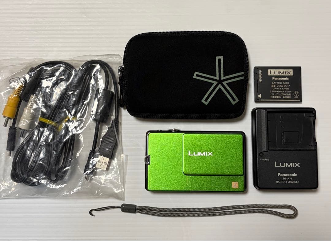 Panasonic LUMIX DMC-FP1グリーン