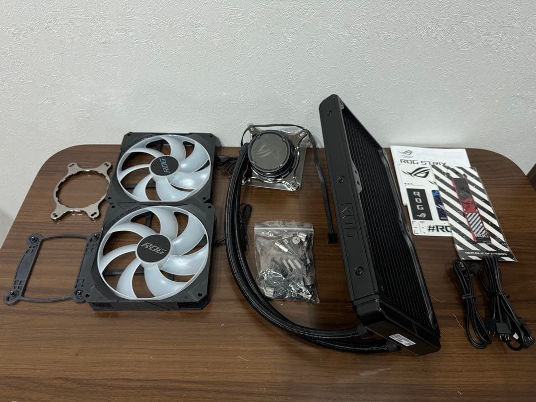 ASUS ROG STRIX LC II 280 ARGB 簡易水冷