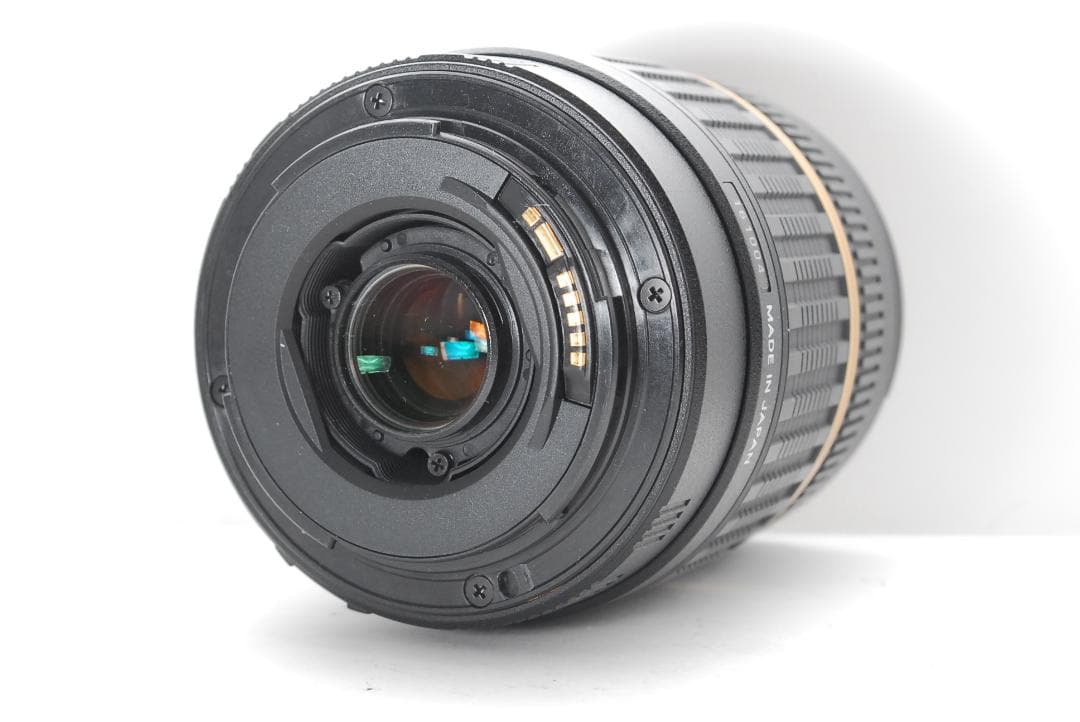 1本のレンズで近くも遠くも撮れる♪Canon Kiss X7i　バリアングル液晶