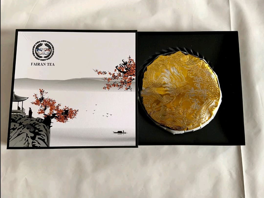 中国雲南省 プーアル茶 10年物 FAIRAN TEA 茶葉 木の舟