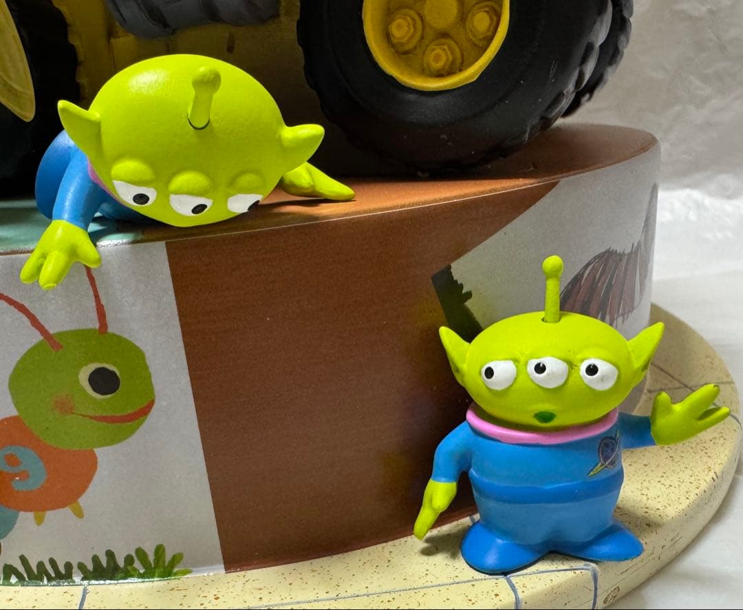 ディズニーストア トイストーリー3 オルゴール付きスノーグローブ