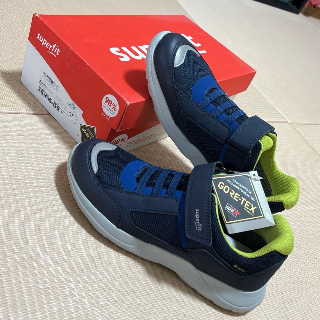 GORE-TEX キッズシューズ ネイビー/ブルー