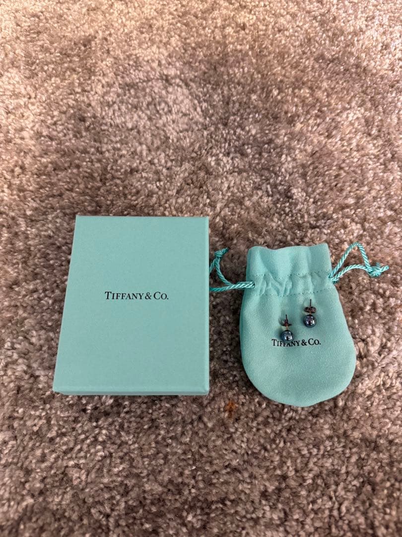 ティファニー　ボールピアス