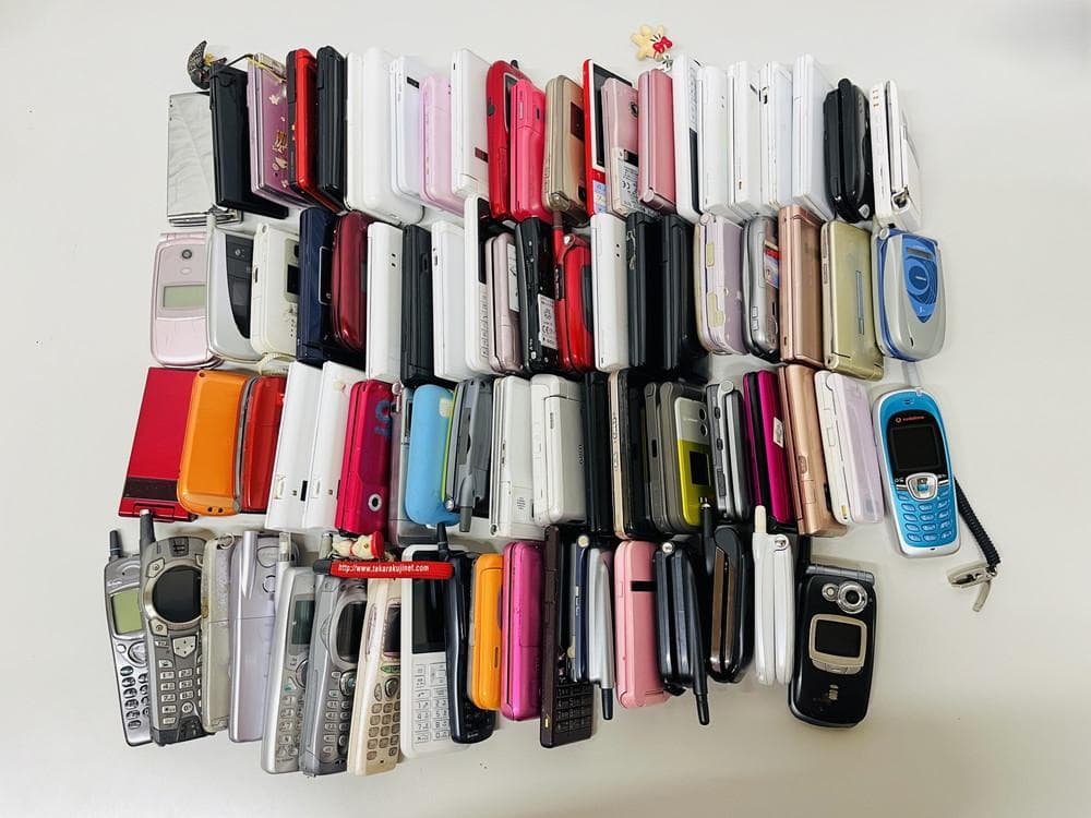 個◆ガラケー 約80台 まとめ ジャンク 携帯 品取り 約10㎏