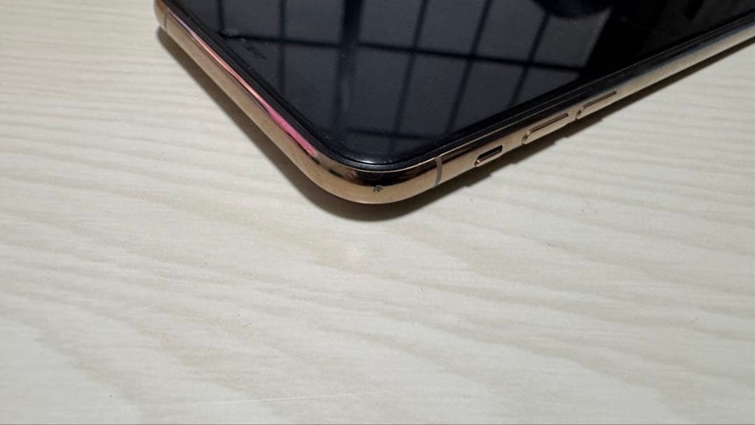 iPhone11Pro 256GB 87% ゴールド SIMフリー 美品