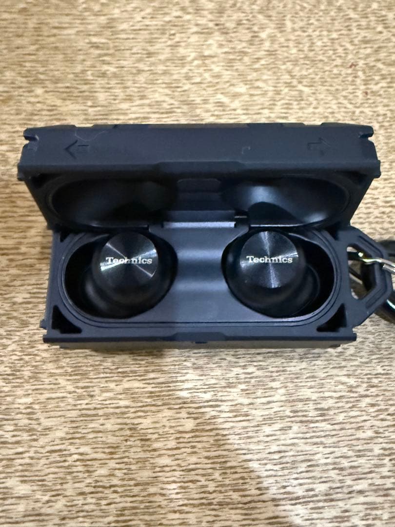 イヤホン Technics EAH-AZ100&Questyle QCCDonglePro