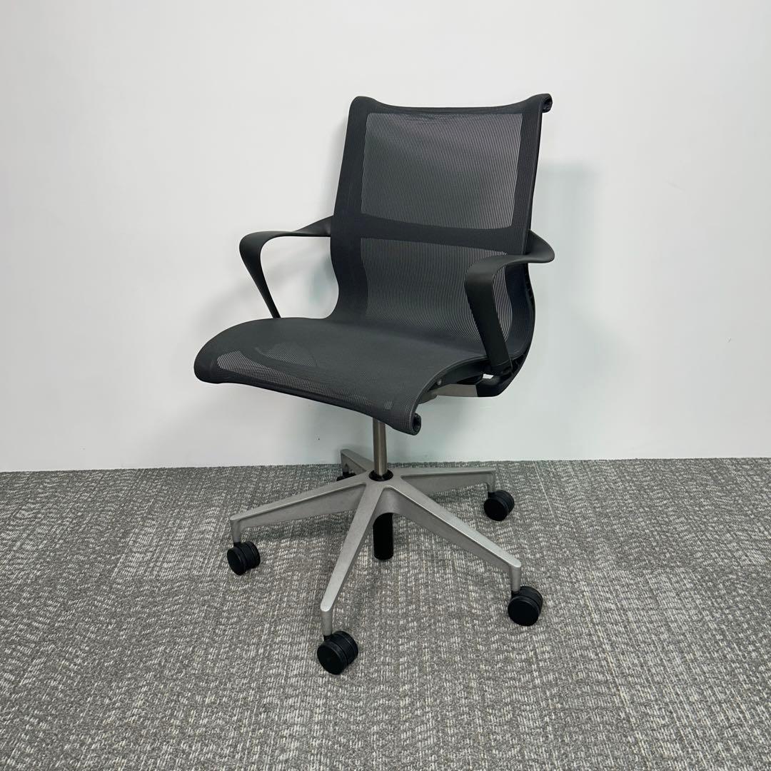keni　Herman Miller.セトゥーチェア グレー系 メッシュ