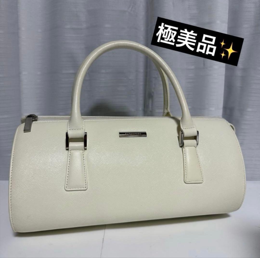 极美品 ホワイト 円筒形 ハンドバッグ