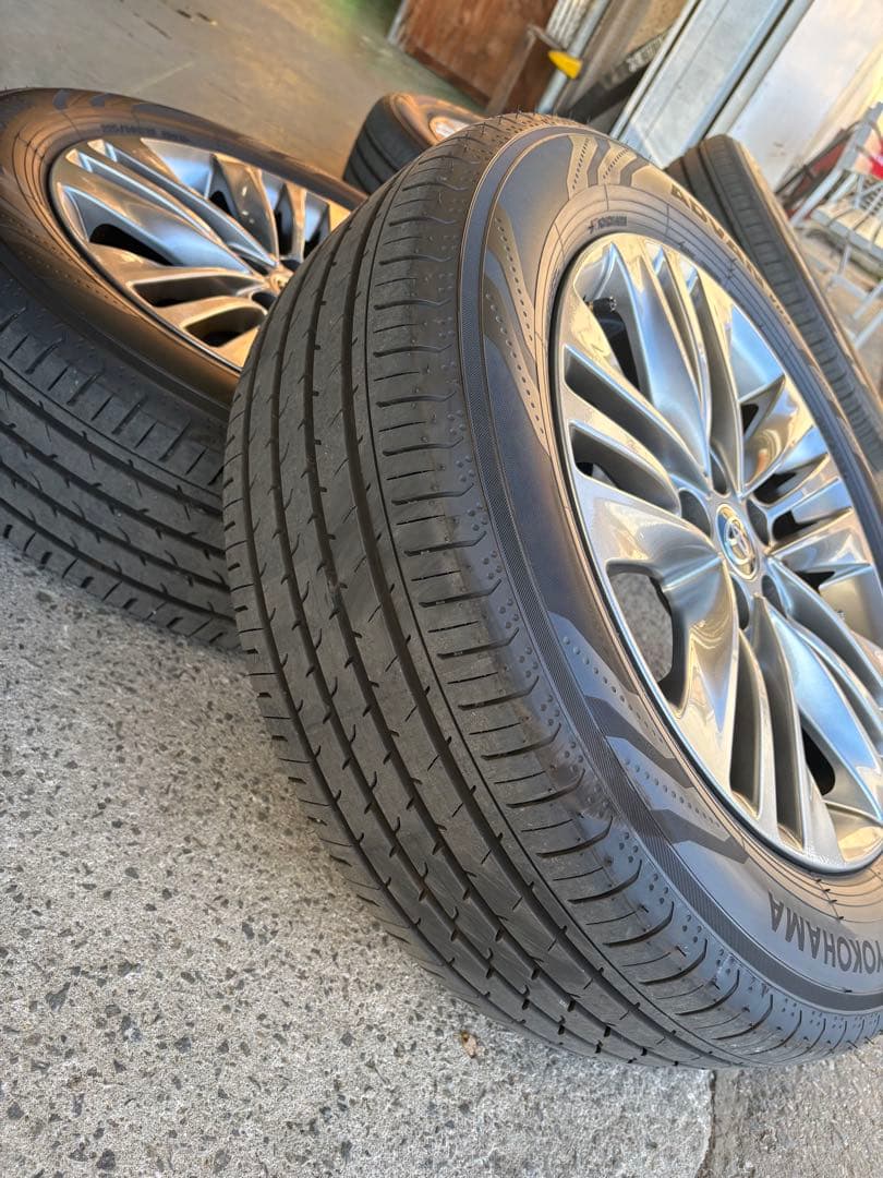 40アルファード 純正18インチホイール