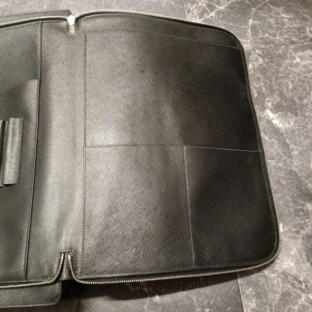 美品PRADAプラダ　サフィアーノ三角ロゴレザー　ビジネスバッグ書類鞄ブリーフ