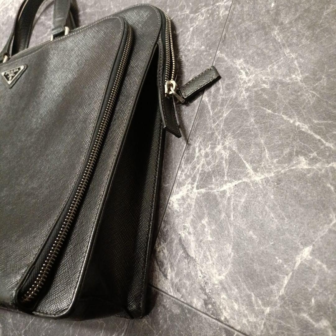 美品PRADAプラダ　サフィアーノ三角ロゴレザー　ビジネスバッグ書類鞄ブリーフ