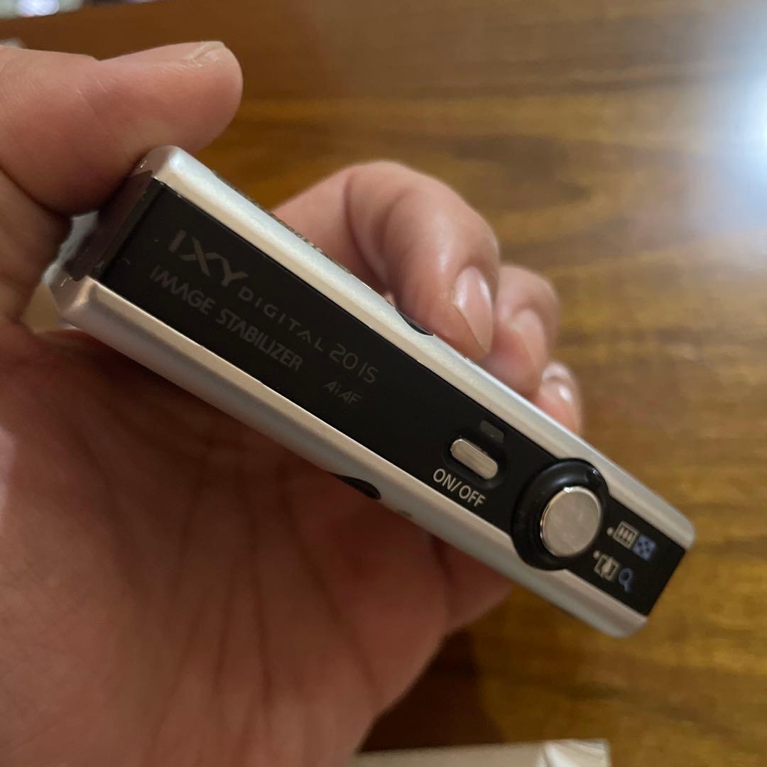 美品完動品　キヤノン IXY DIGITAL 25 IS