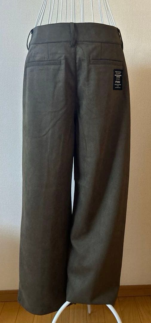 ★新品タグ付き★スウェードタッチスムースワイドパンツサイズ2★
