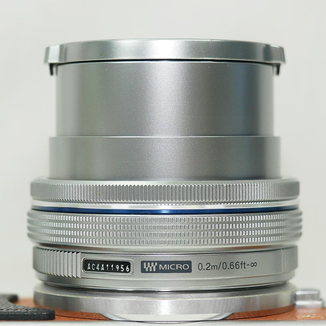 オリンパス電動パンケーキレンズ M.ZUIKO 14-42mm+自動開閉キャップ