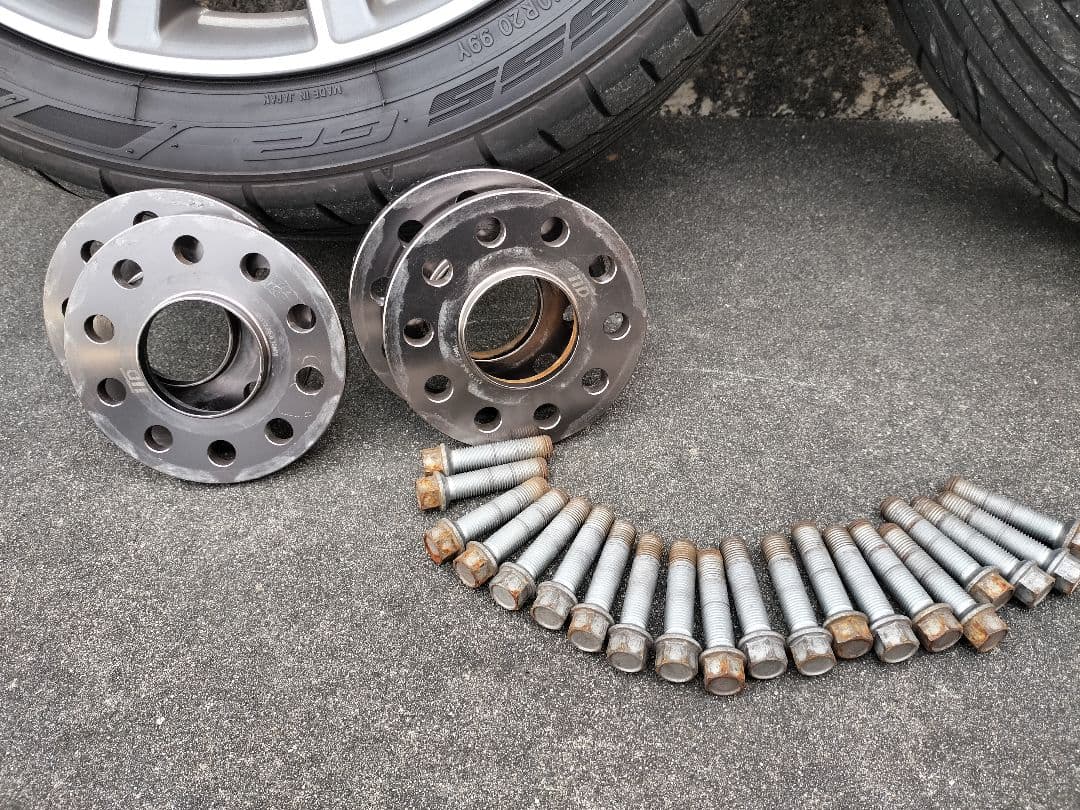 AMG　20インチ スペーサー、ボルト付き　アルミホイールセット タイヤ、