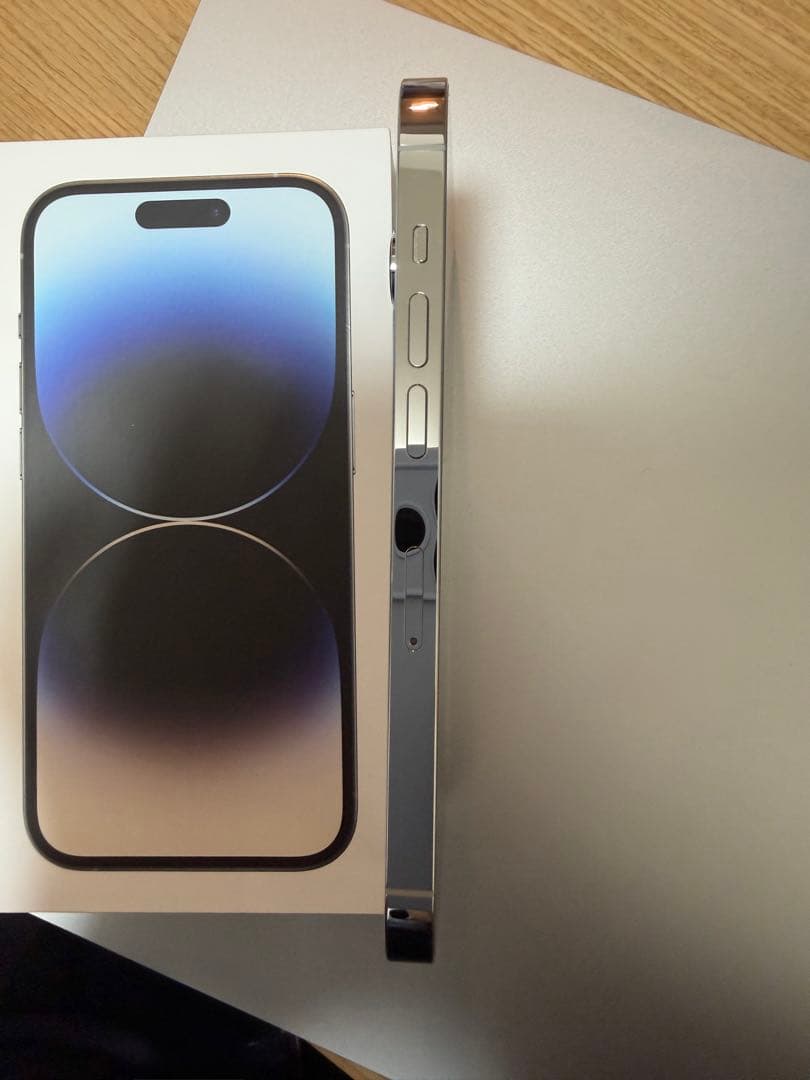 Apple iPhone 14 Pro シルバー 本体　128GB SIMフリー