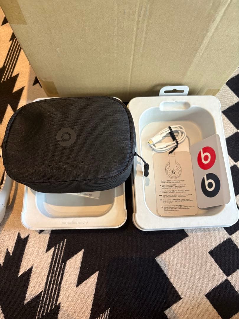 BEATS STUDIO PRO サンドストーン