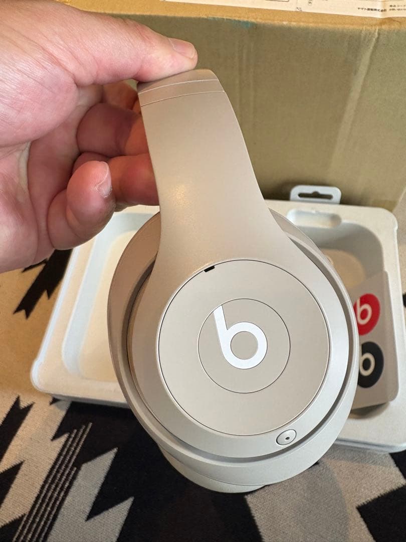 BEATS STUDIO PRO サンドストーン